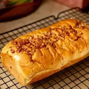 Cheese garlic bread