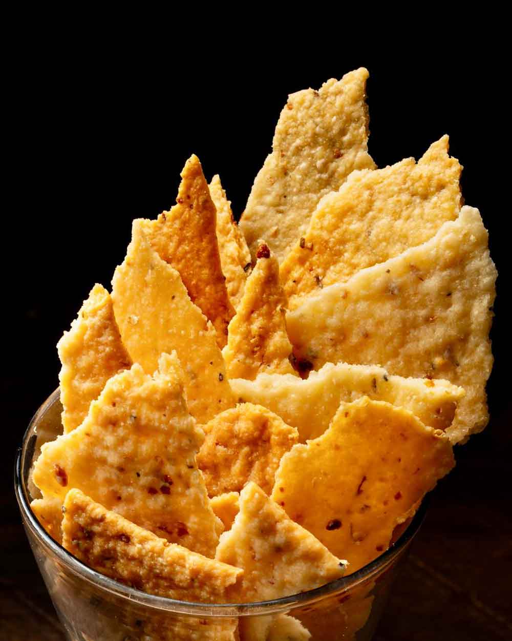 Cheese garlic crackers