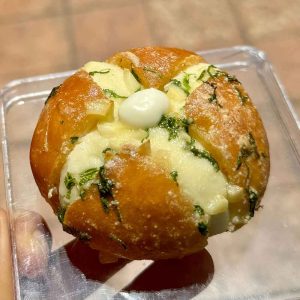 Korean-cream-cheese-bun